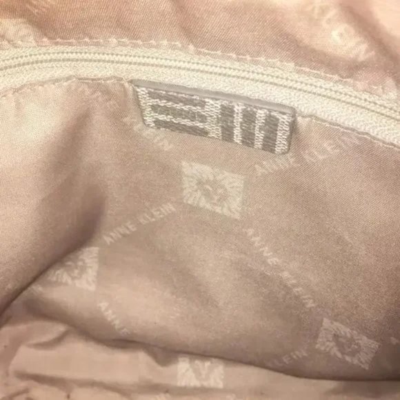 pink & tan Anne Klein lion handbag - Picture 4 of 4